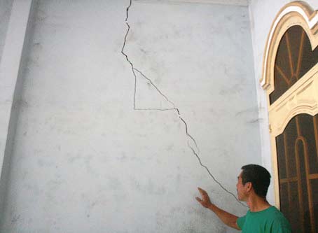 Lưu ý chống thấm cho tường ngoài trời